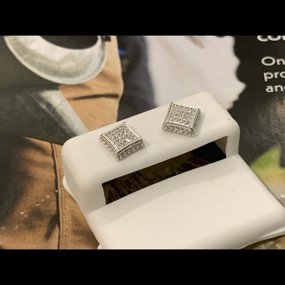 Mens fashion earrings